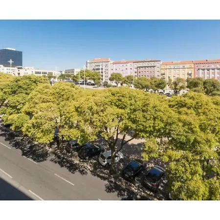 Houze Spacious 9 Bedroom Flat In Central Lisbon * Lisbona